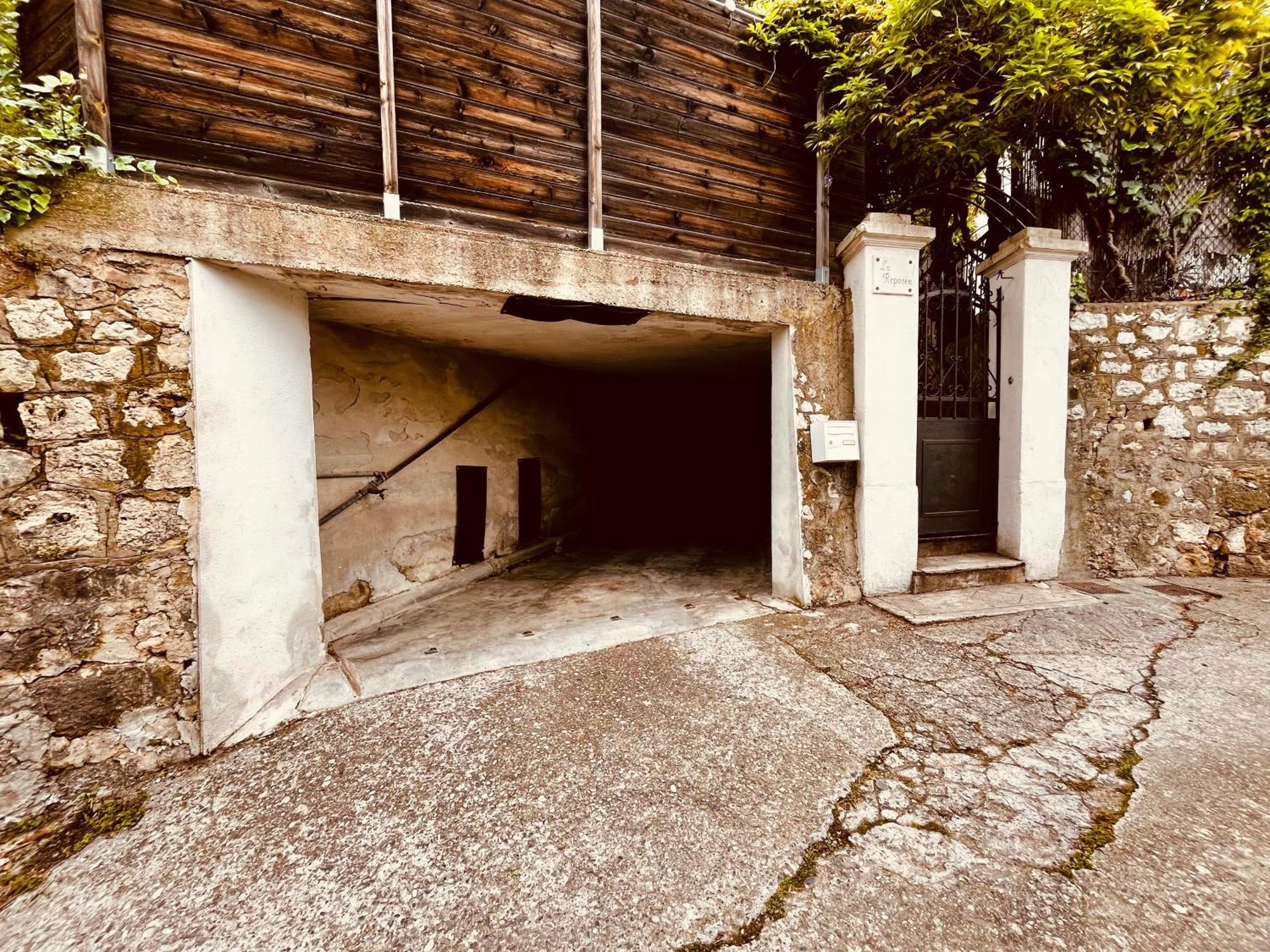 La Reposee, Bas De Villa En Plein Coeur De 旺斯 外观 照片